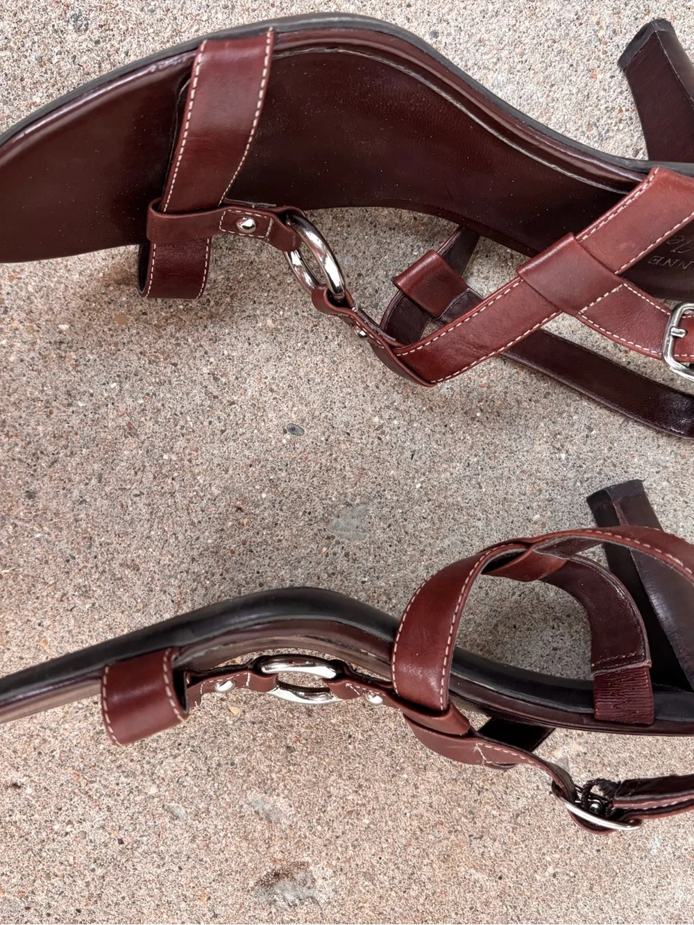 AK Anne Klein iFlex Brown Leather Ring-Detail Women’s Sandals